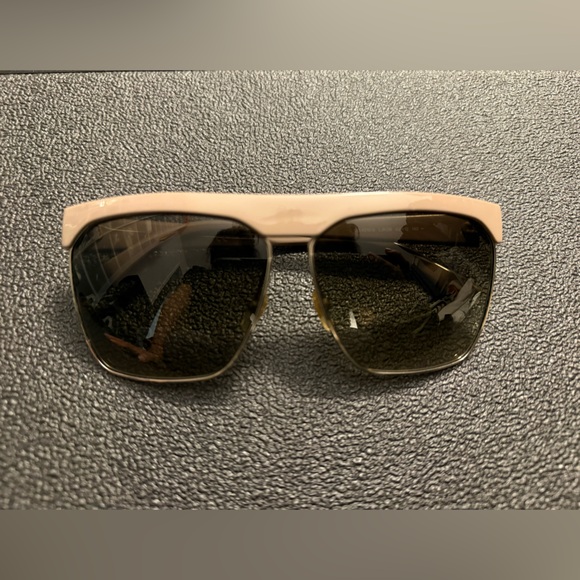 Gucci Sunglasses main image 4